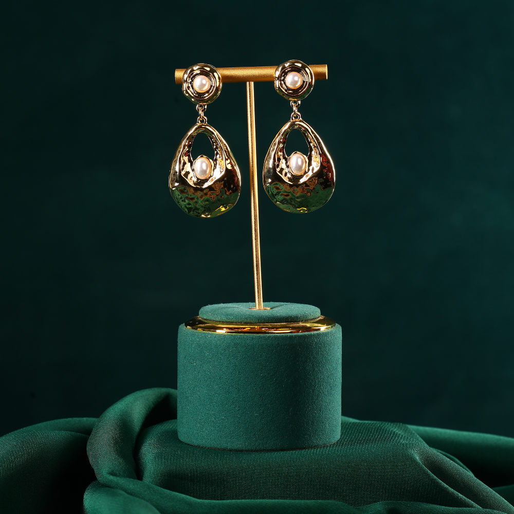 Textured Gold & Pearl Drop Earring