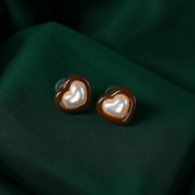 Chic Heart Shaped Pearl Stud