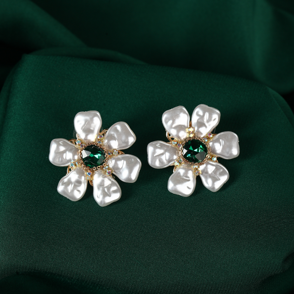 Designer Flower with Emerald Stud