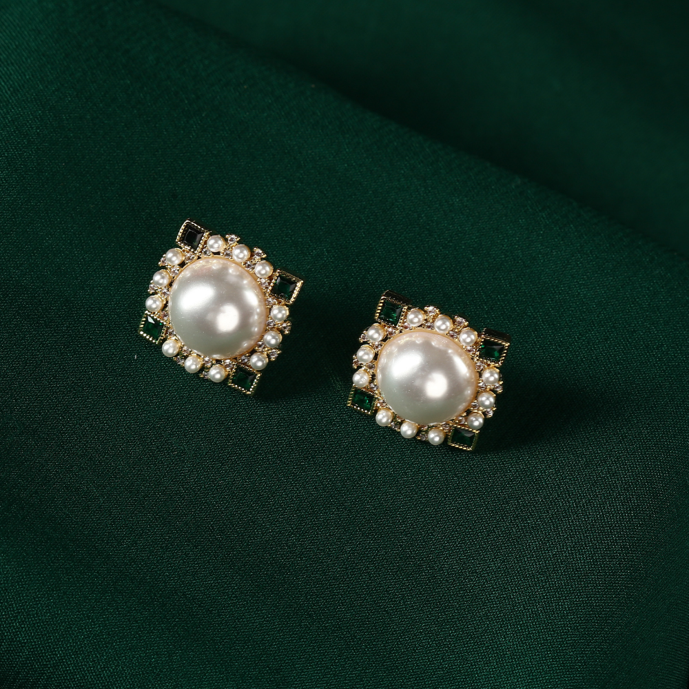 Pearl and Emerald Square Shaped Stud Earring