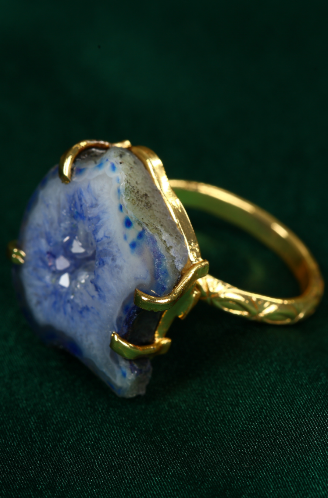 Big Amethyst White Baroque Pearl Finger Ring