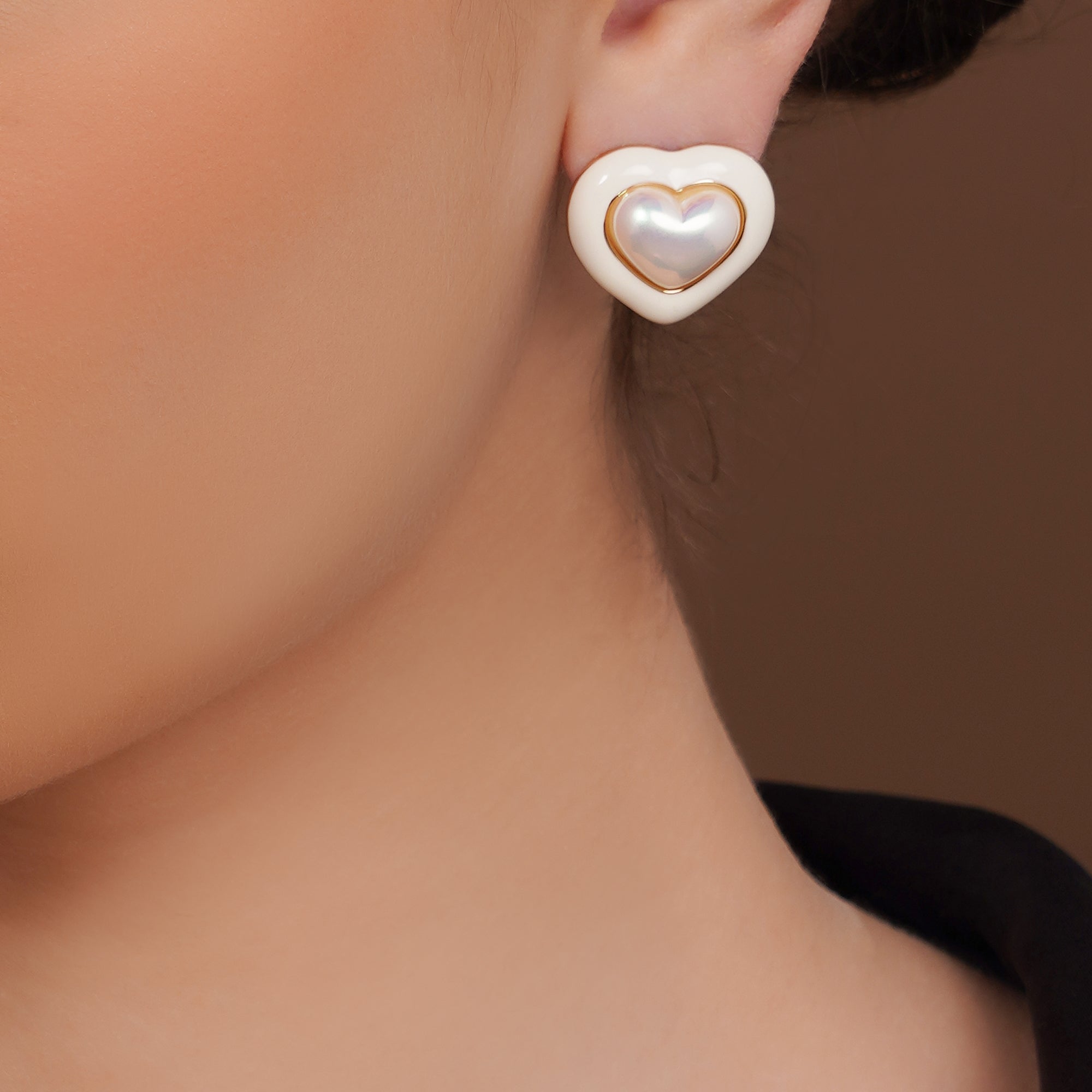 Chic Heart Shaped Pearl Stud