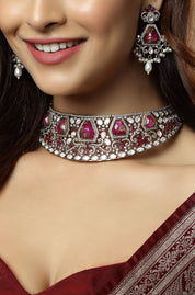 Royal Scarlet Ensemble Necklace