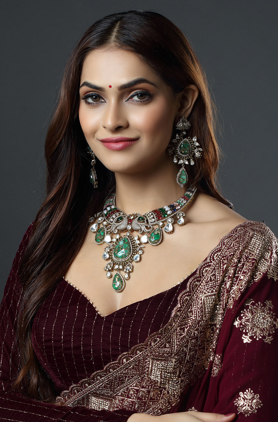 The Antique Emerald Grandeur Necklace