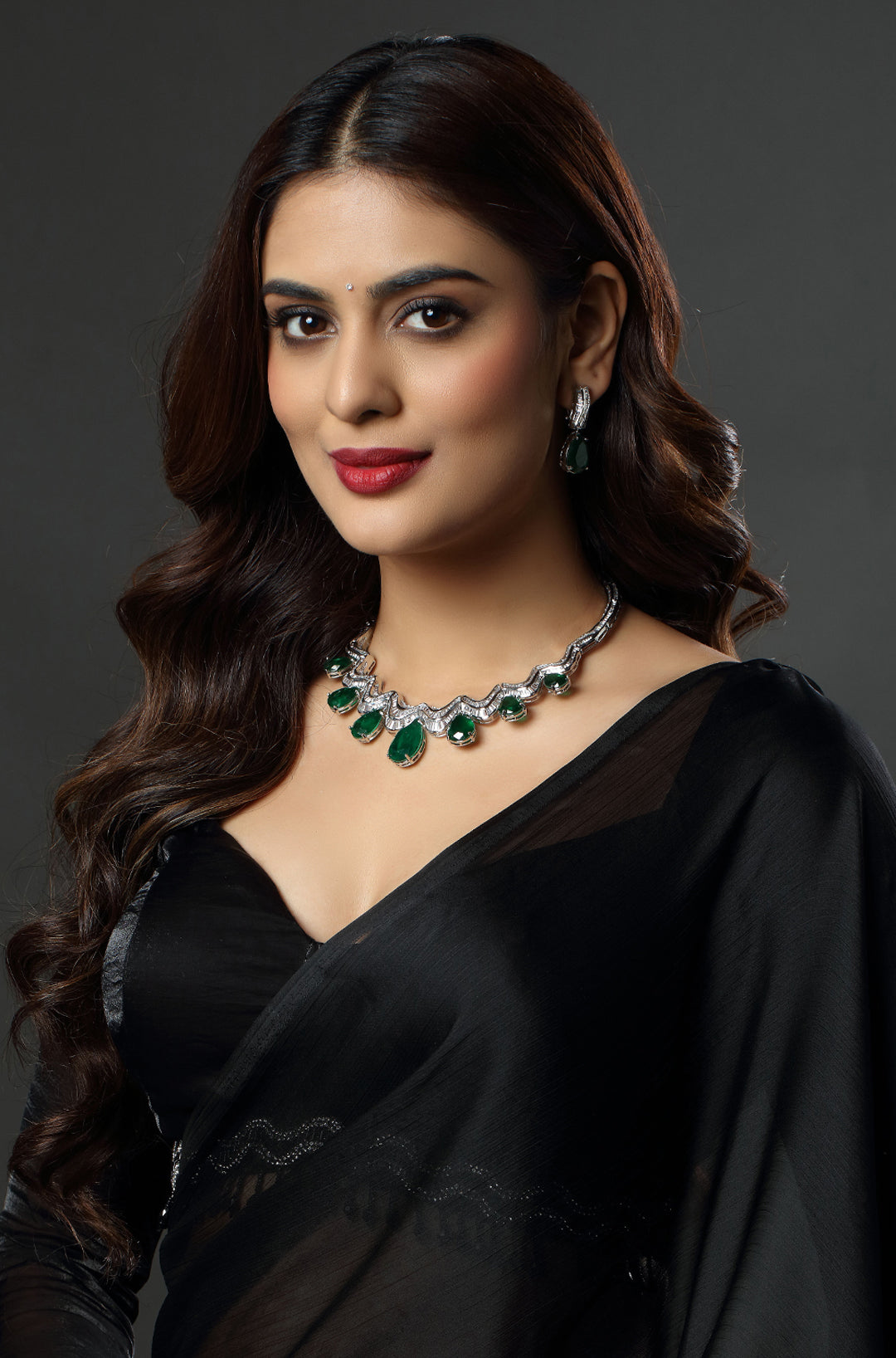 The Waves of Verdance Ensemble Necklace