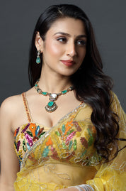Emerald Kundan Drop Pendant Necklace Set