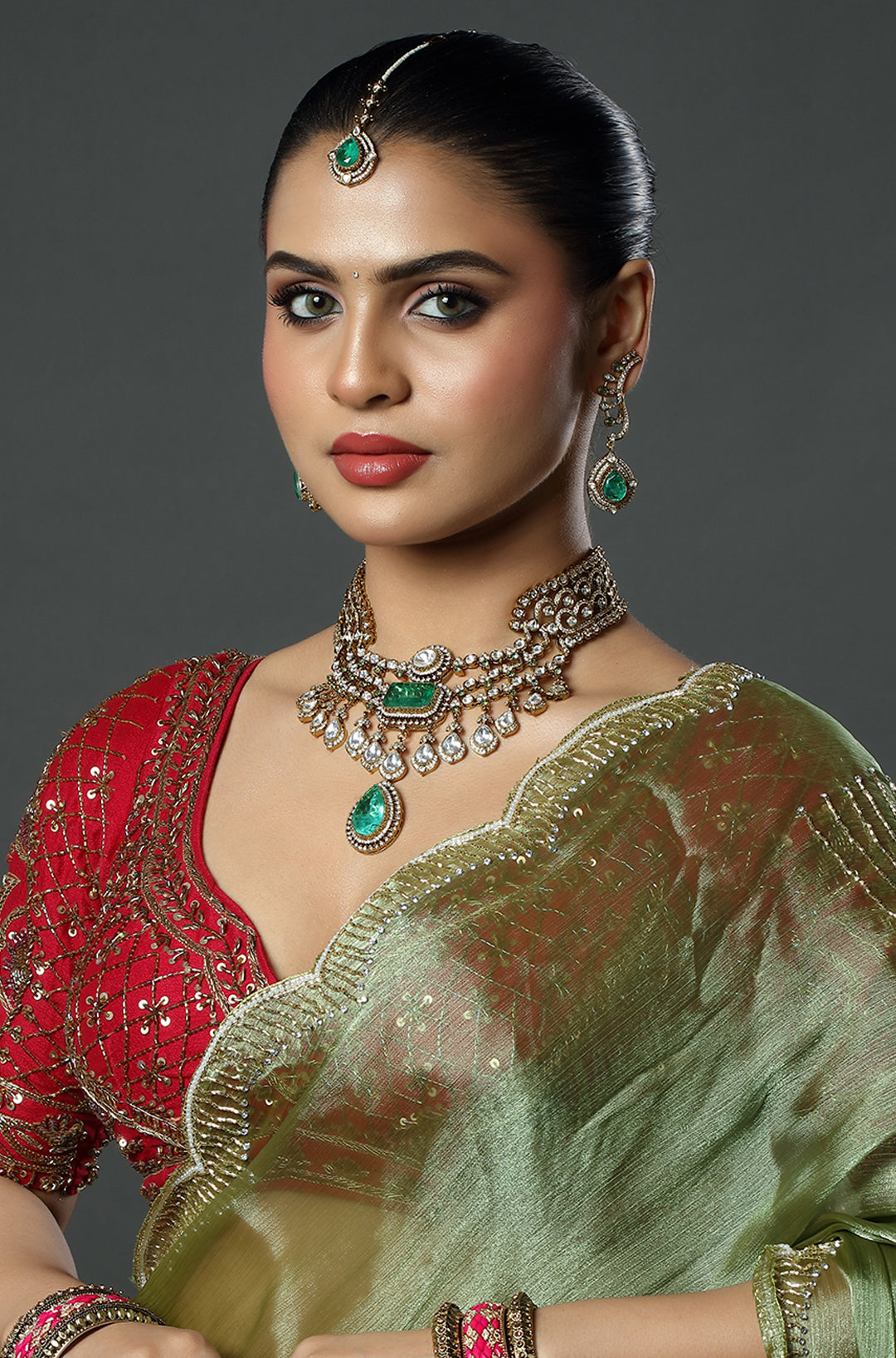 Emerald Royal Heritage Choker Set