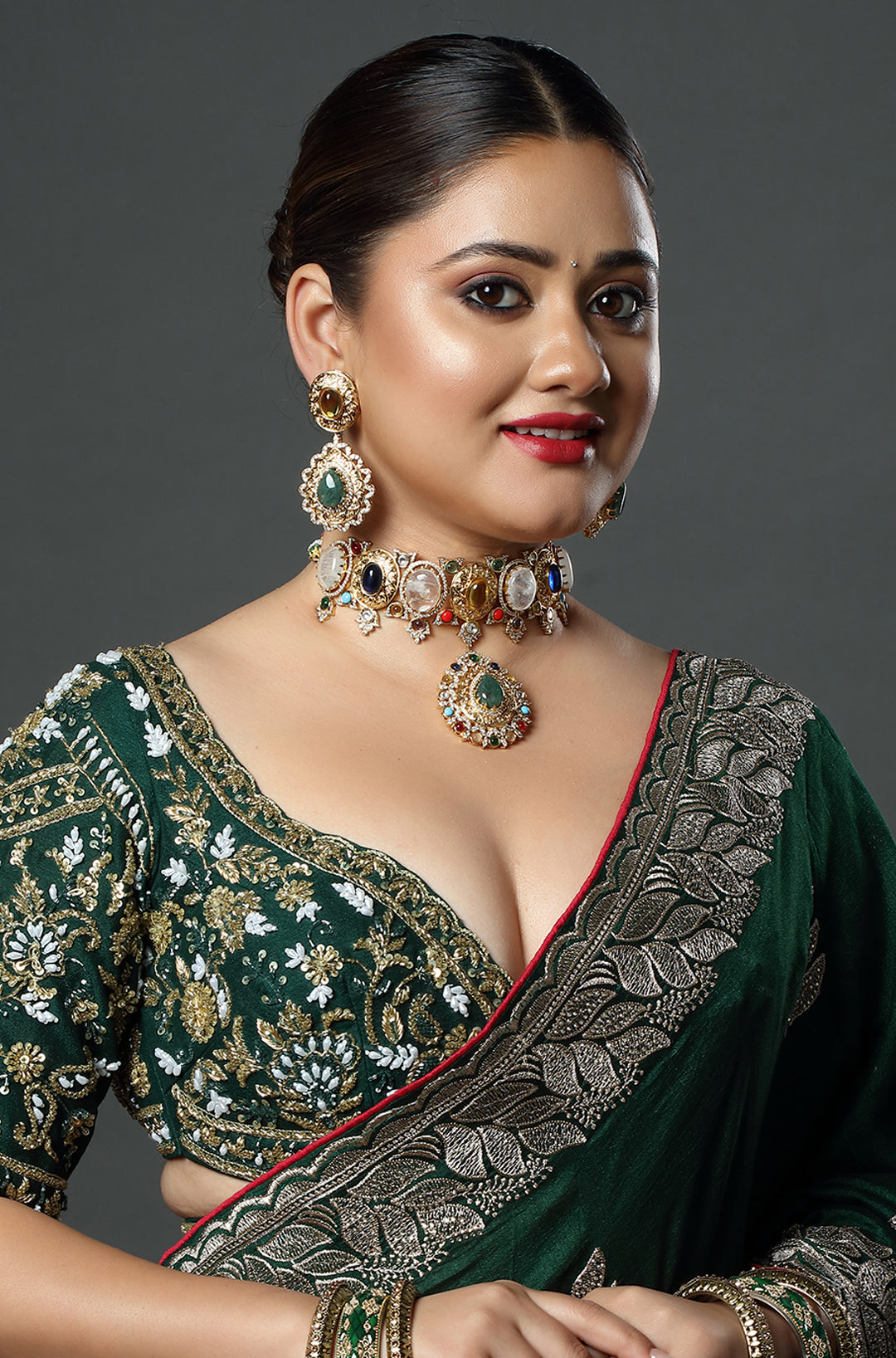 Heritage Navratna Medallion Choker Set