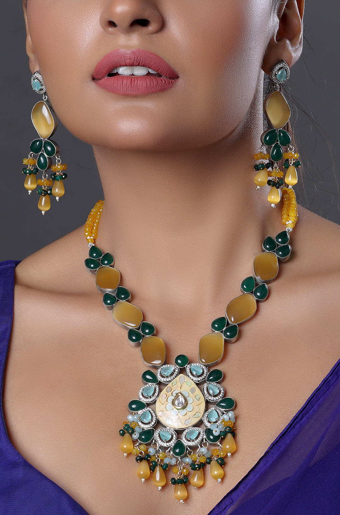 Heavy Bib Necklace