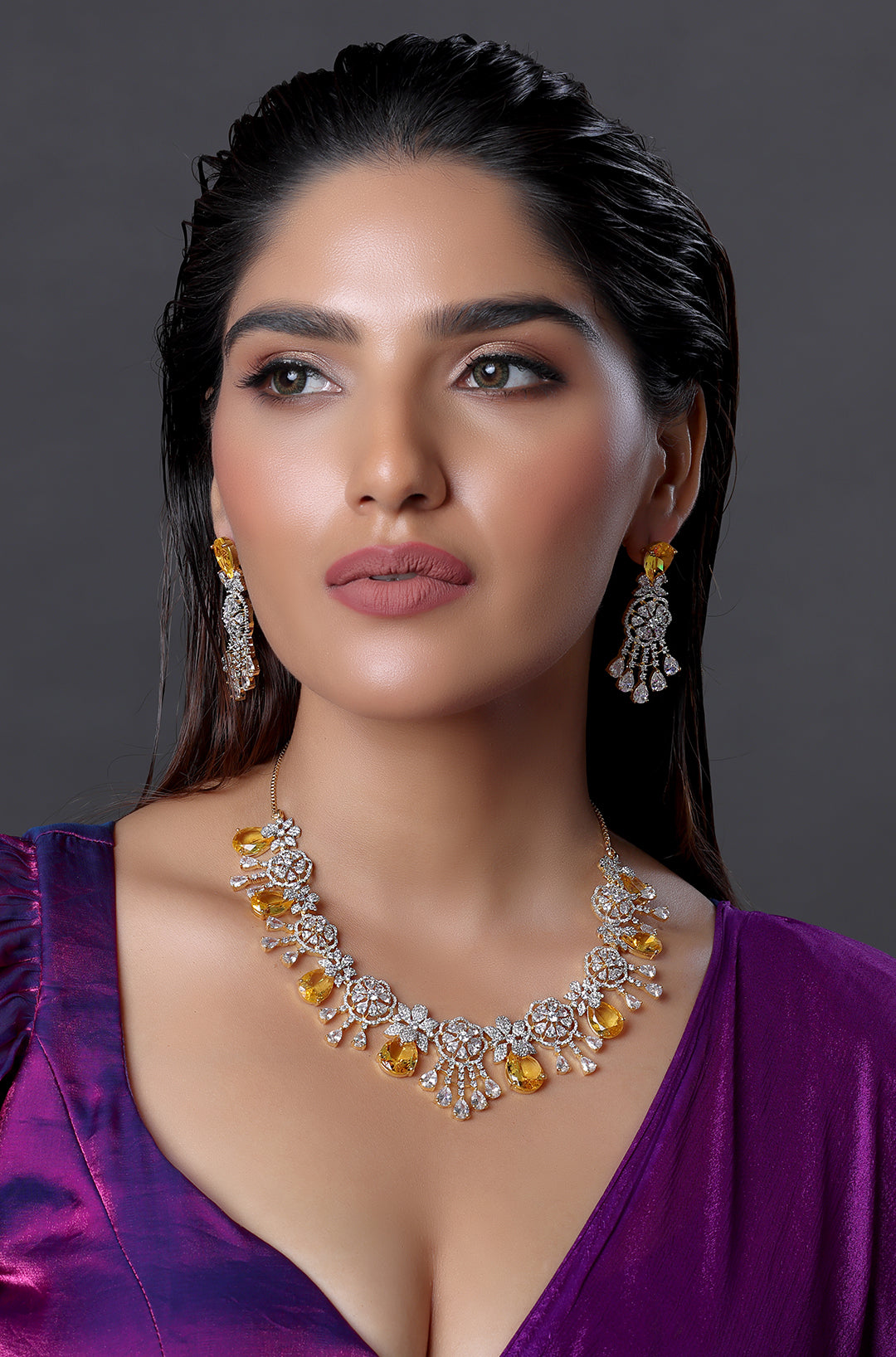 Diamond Necklace with Flower Pattern Necklace Set