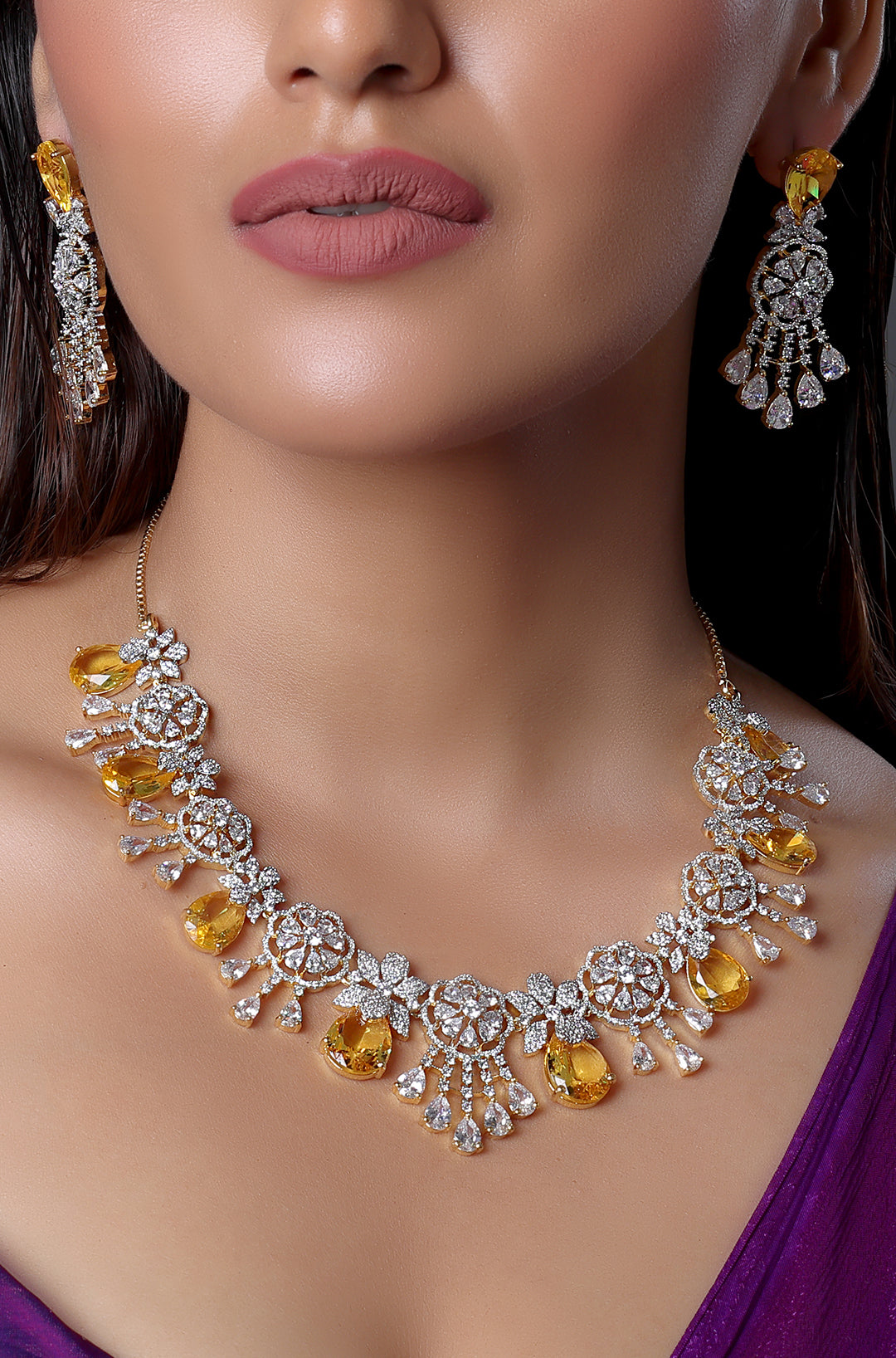 Diamond Necklace with Flower Pattern Necklace Set