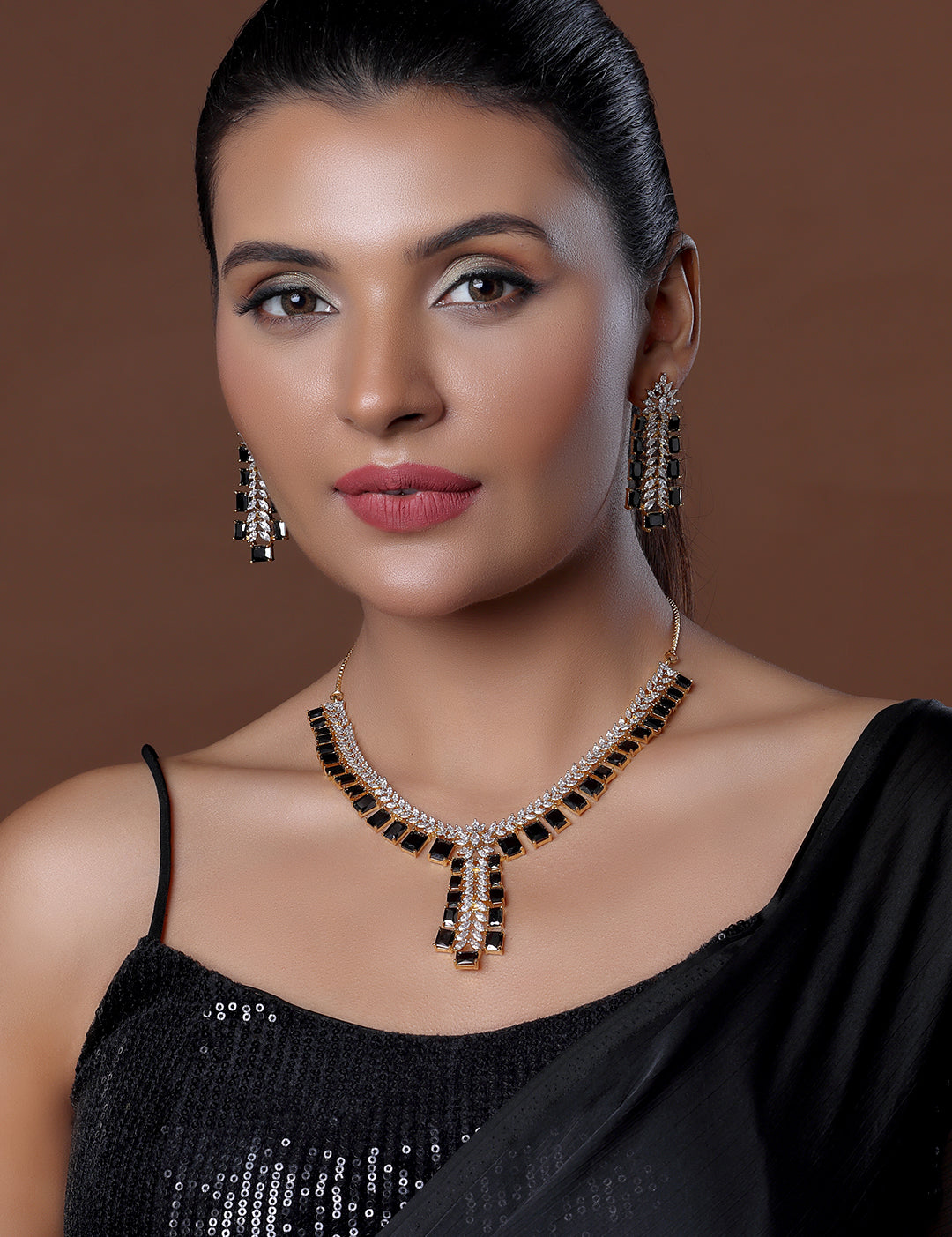 SHELLYJEWELLERS_2025_01_172272_fa3abe2b-f6ed-4105-a1d6-c9e65d32bafd.jpg