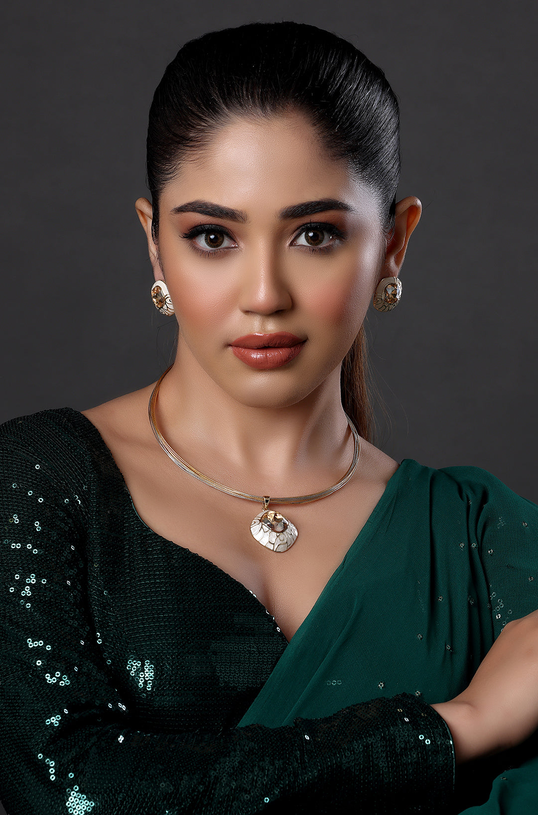 Unique Gold Plated Pendant With Braided Gold Necklace
