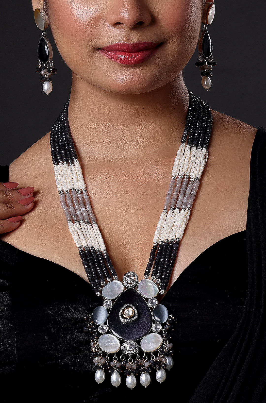 Black Onyx Pendant With Beads Necklace
