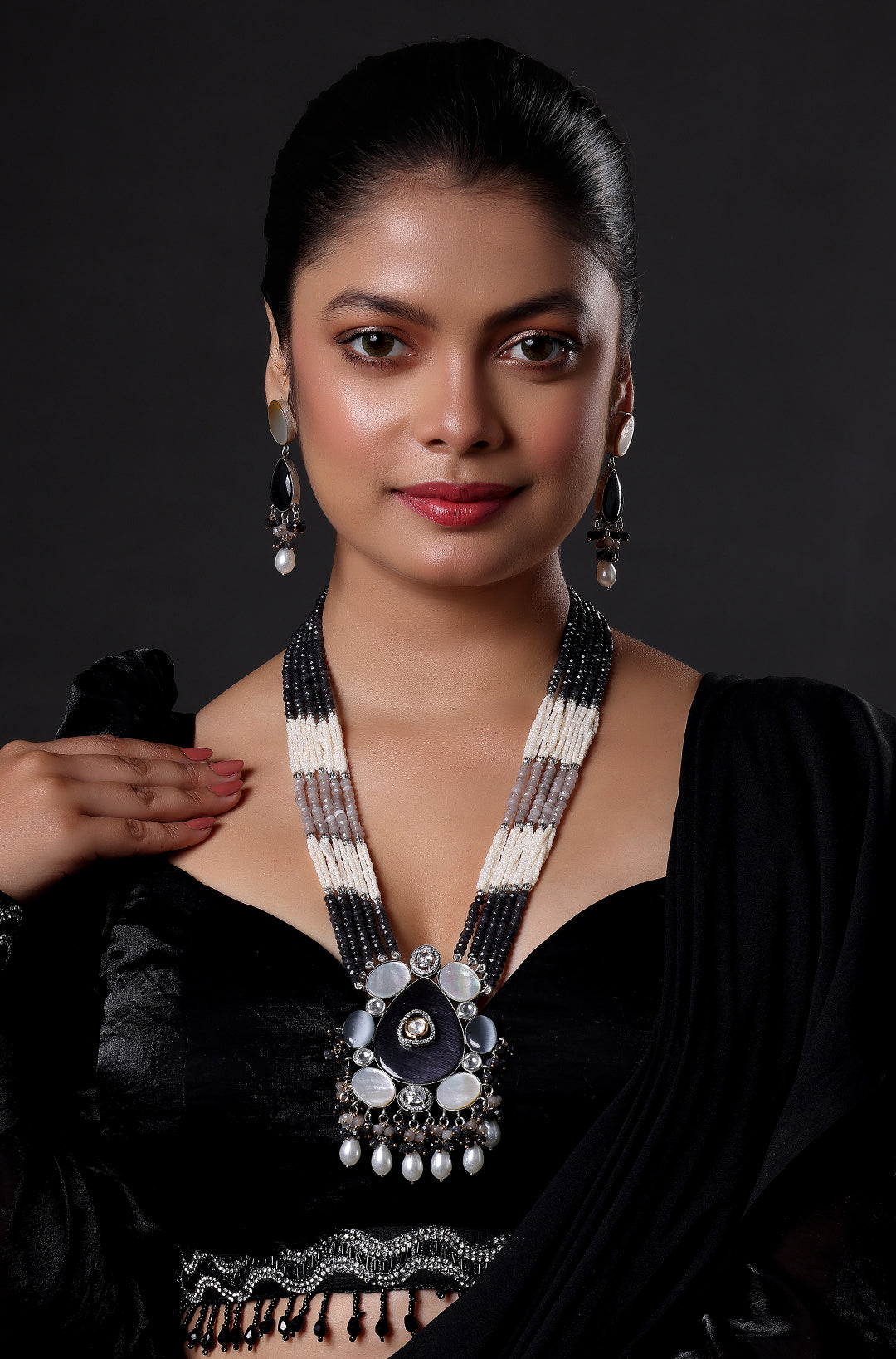 Black Onyx Pendant With Beads Necklace