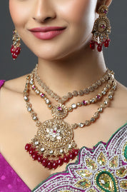 Maharani Style Gold Necklace Set