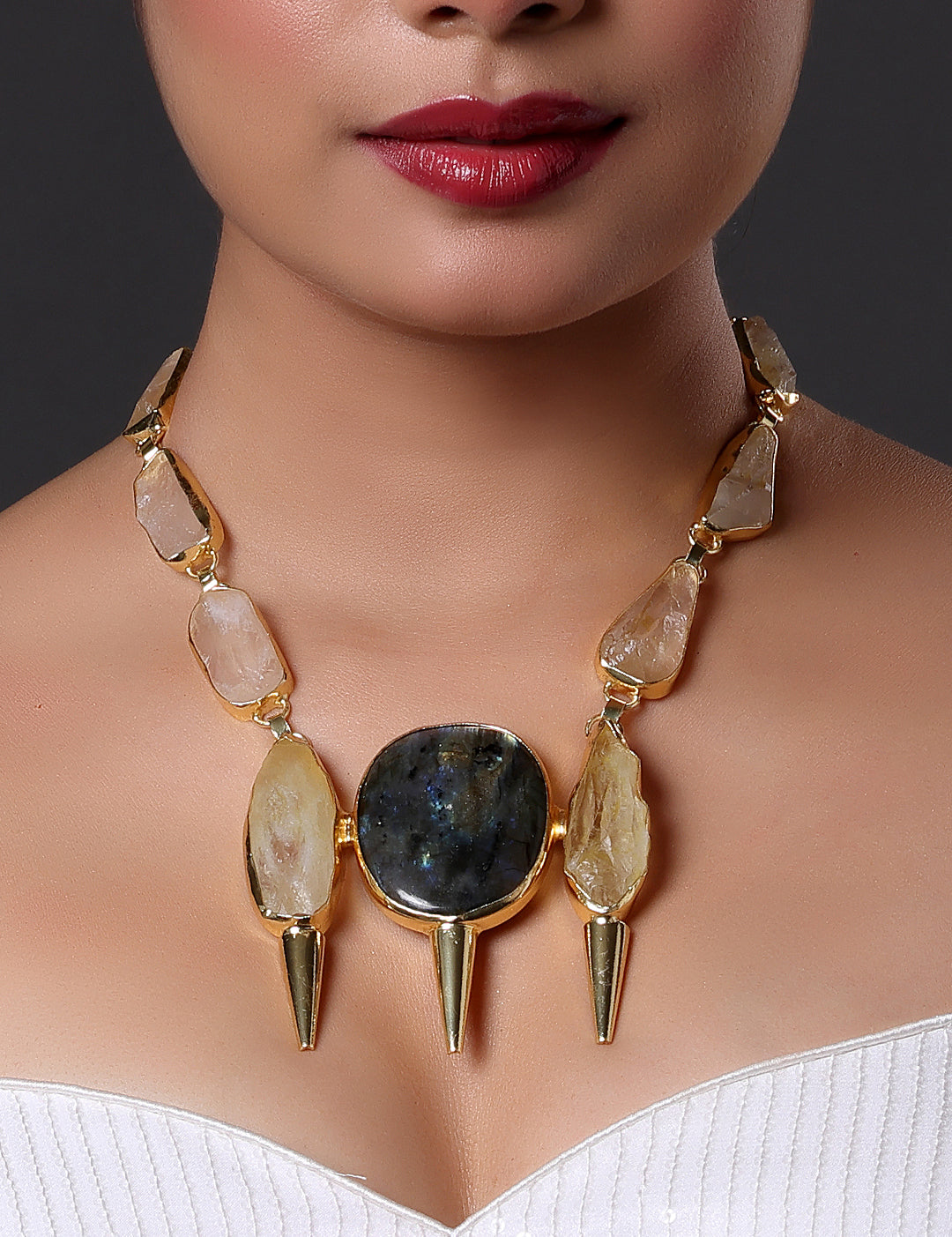 SHELLYJEWELLERS_2025_2_1515306_c28c080f-84ac-41b0-bd6f-e4876e757c05.jpg
