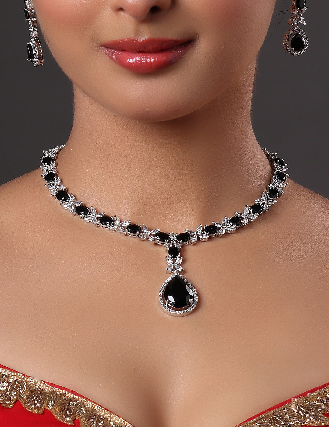 SHELLYJEWELLERYSHOOT_2025_02_2216578_f71a7a08-c7c4-44cc-9708-d806defaec2a.jpg