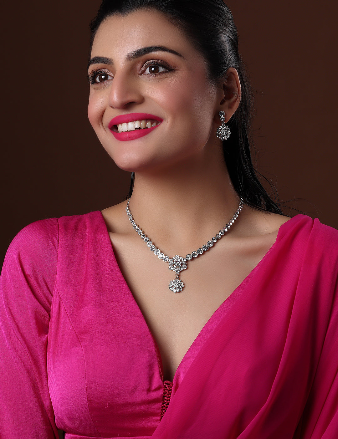 SHELLYJEWELLERYSHOOT_2025_02_2217658_df1a5cee-7128-44b9-9537-6d4d609b54ae.jpg
