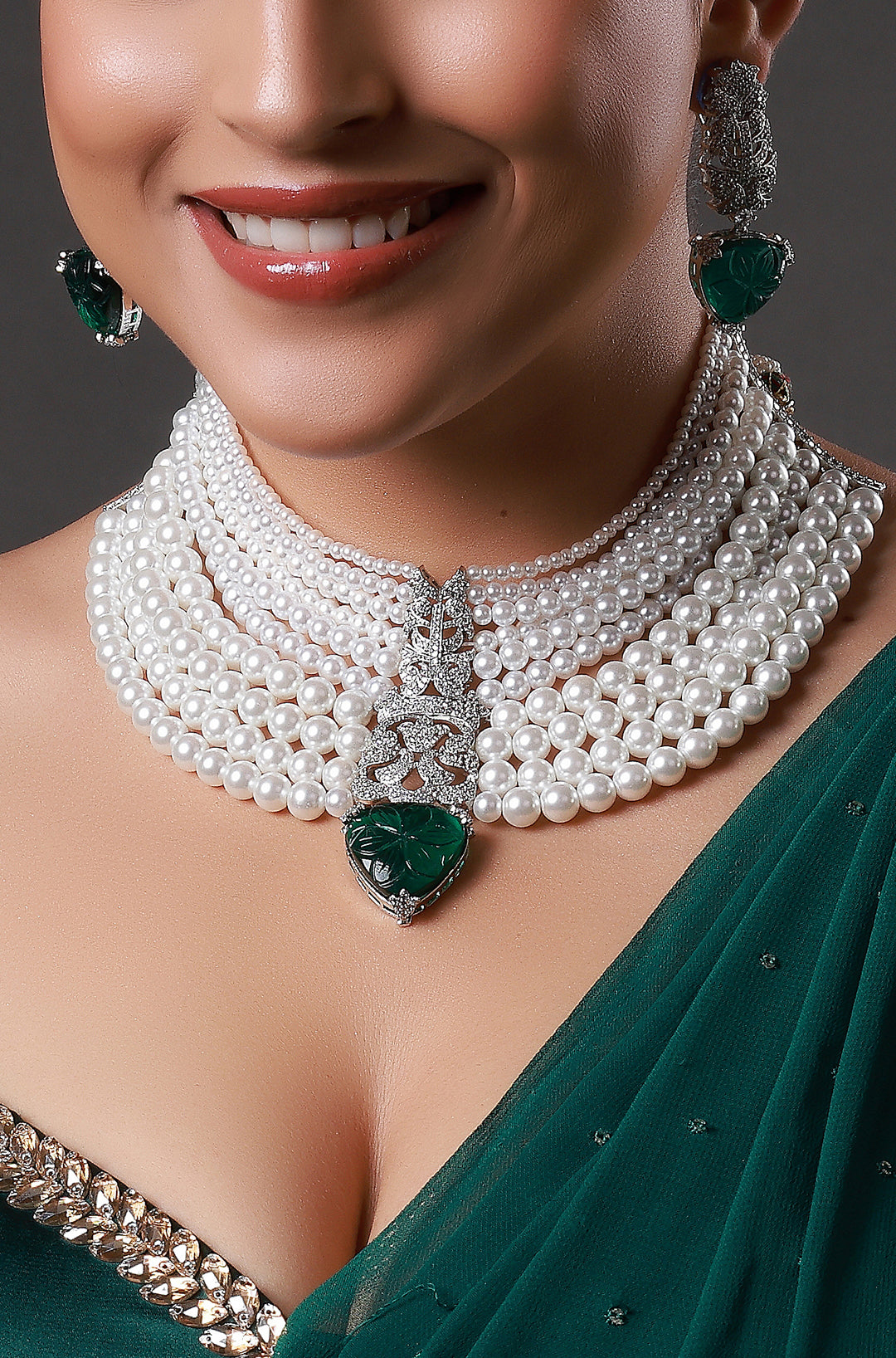 Beautiful White Pearl Statement Choker Necklace