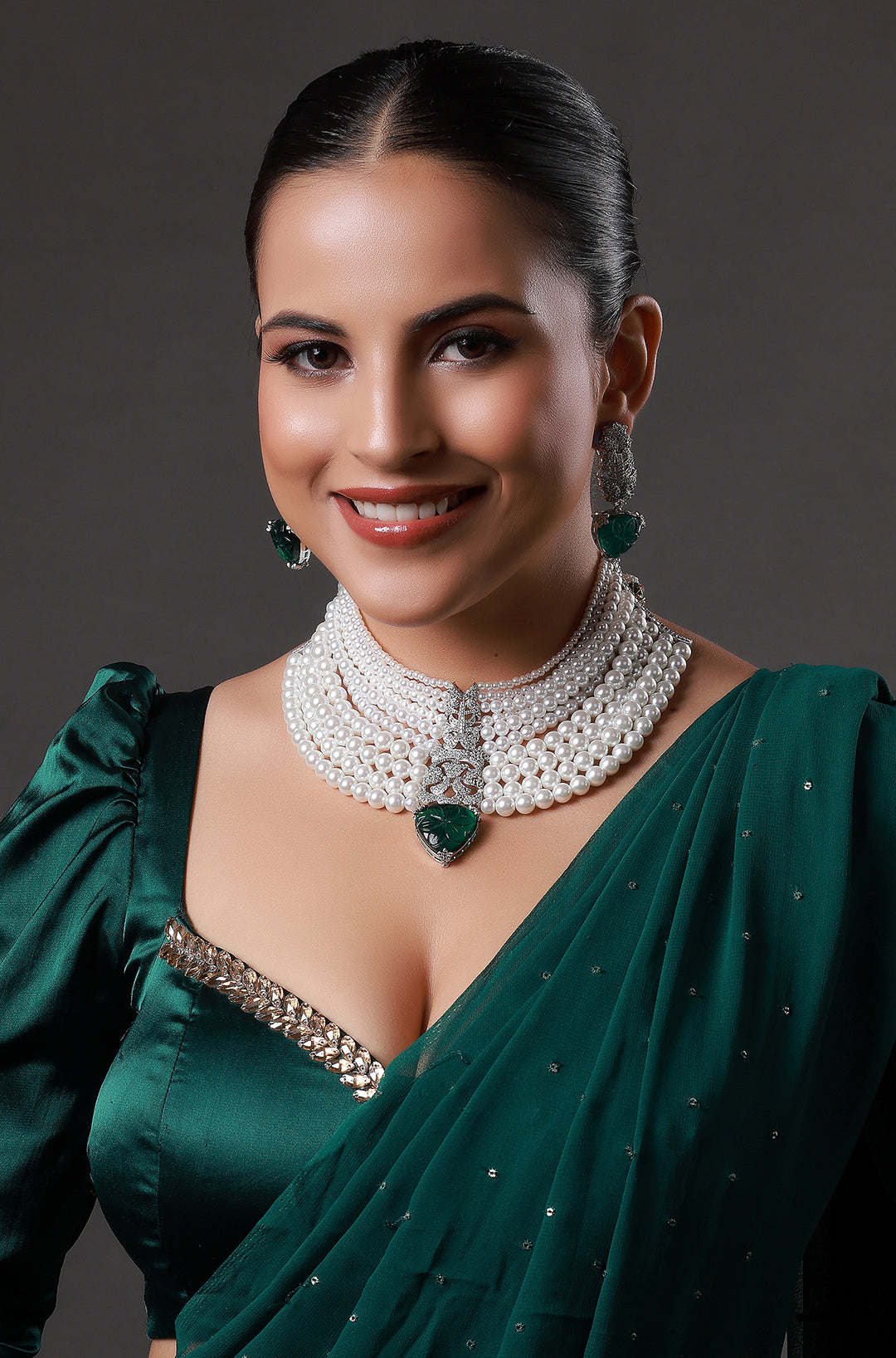 Beautiful White Pearl Statement Choker Necklace