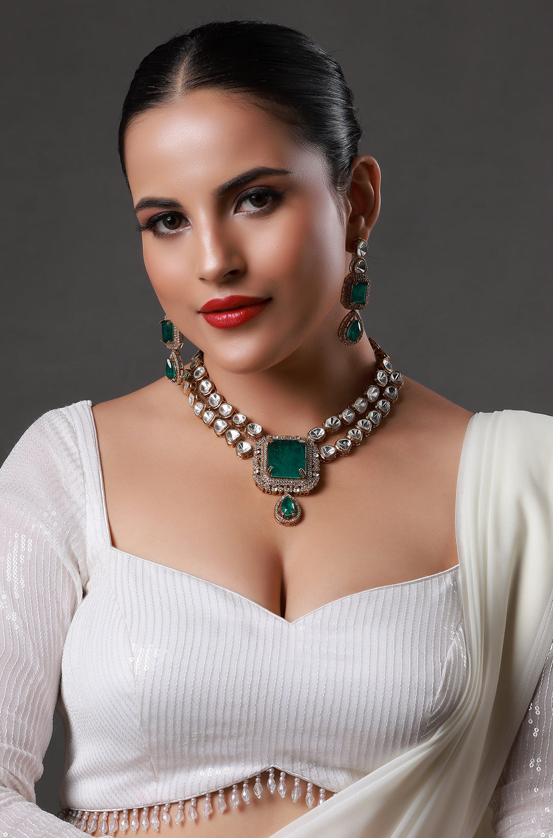 Two-Layer Necklace with Emerald Stone & Square Pendant