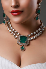 Two-Layer Necklace with Emerald Stone & Square Pendant