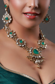 Gold Plated Light Emerald Green Stone Uncut Moissanite Kundan Necklace