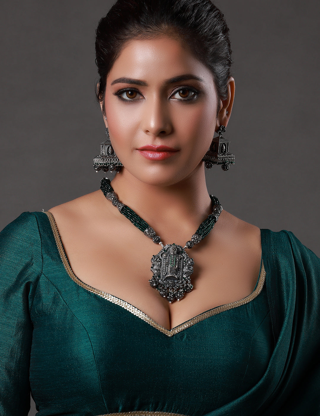 SHELLYJEWELLES_2025_03_0221367_3a64d7d3-44dc-48d3-ab60-18708f3ce235.jpg