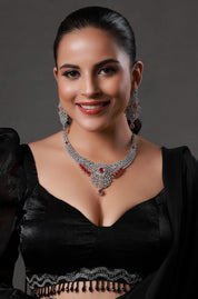 Enticing Floral American Diamond Necklace