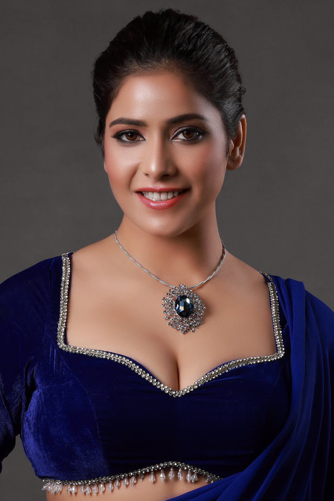 SHELLYJEWELLES_2025_03_0221591_96fd24fe-74ed-4061-85a9-2f73be7a40d5.jpg