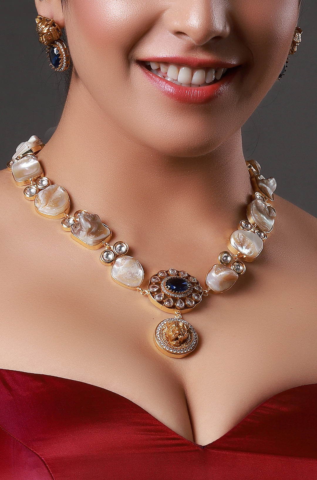 Tiger Emblem Necklace Set for Cocktail Party