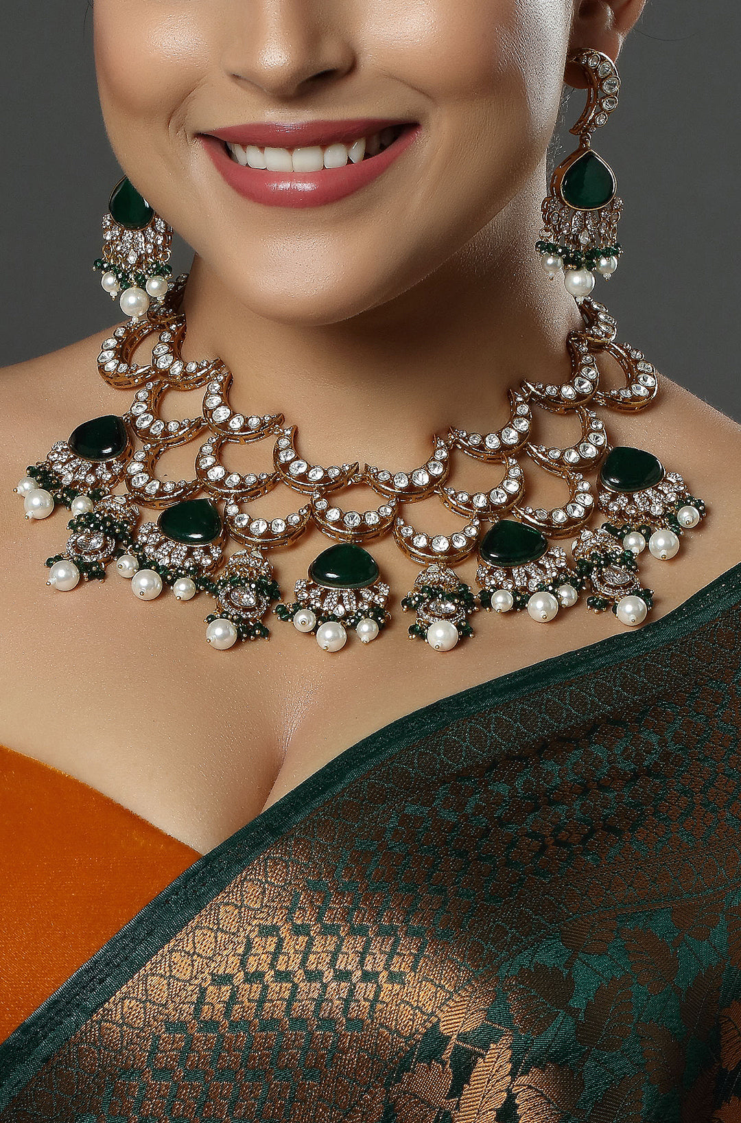 Emerald Polki Scallop Choker with Pearl Drops
