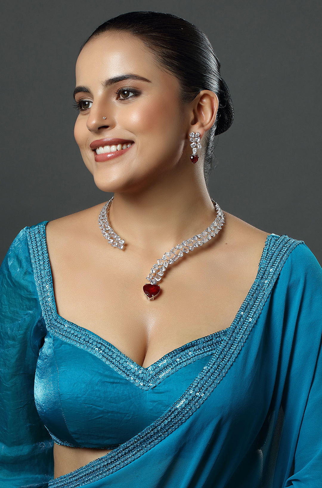 Emerald Heart Rhinestone Choker Necklace