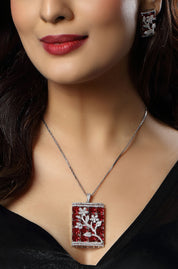 Radiant Red Vines Necklace