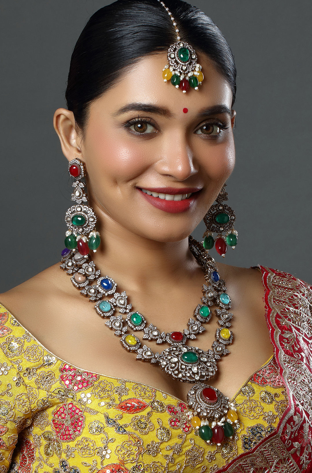 Multicolor Kundan Necklace Set