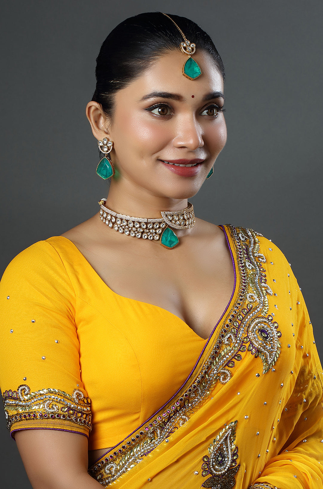 Emerald Grace Polki Choker