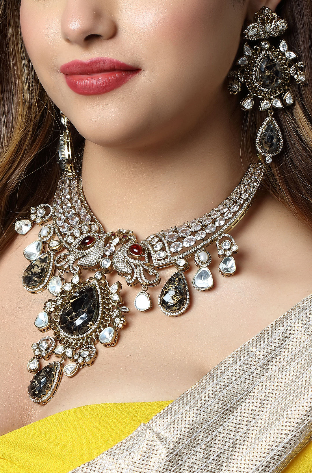 The Smoked Radiance Choker