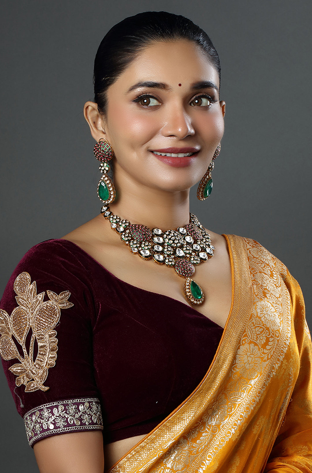 Traditional Emerald AdornmentNecklace