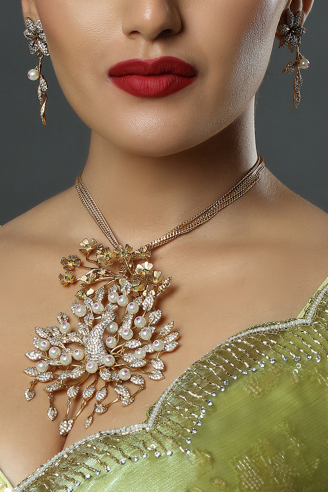 SHELLYJEWELS_2025_07_053335_b2bfe84a-ea8d-4eb8-bfe4-766fd1feb36c.jpg