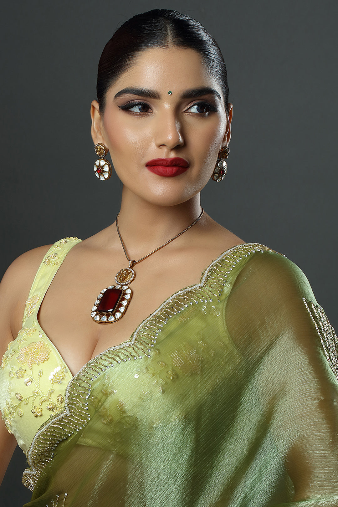 SHELLYJEWELS_2025_07_053446_29257fff-30dd-4bb5-bf47-7b611dd463a1.jpg