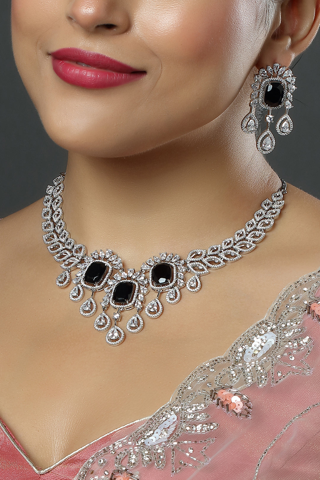 SHELLYJEWELS_2025_07_054584_b298bcc0-d939-46f2-a00c-47952b77a263.jpg