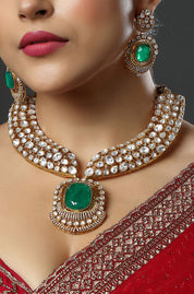 The Emerald Grandeur Kundan Necklace