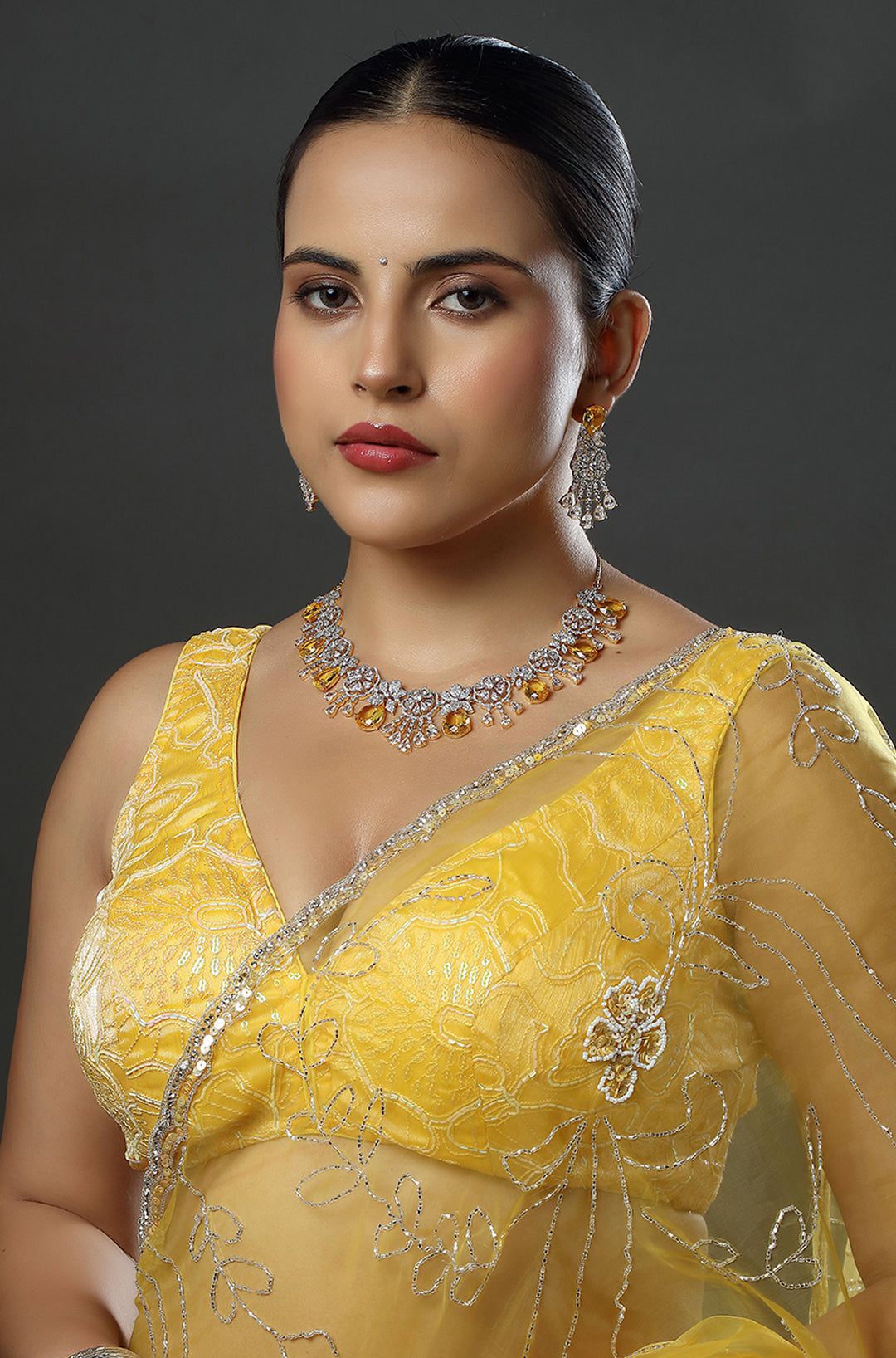 Diamond Necklace with Flower Pattern Necklace Set