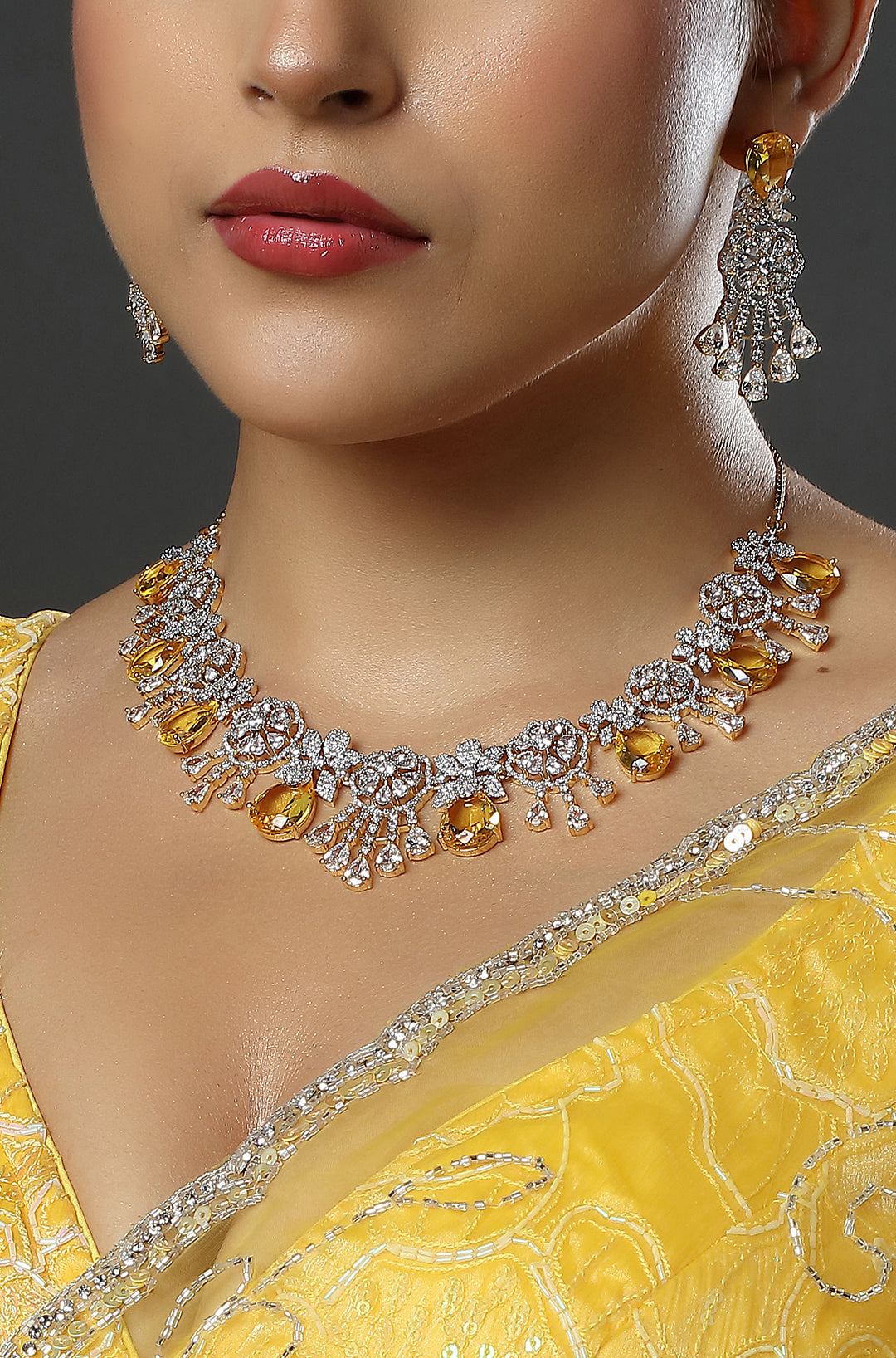 Diamond Necklace with Flower Pattern Necklace Set