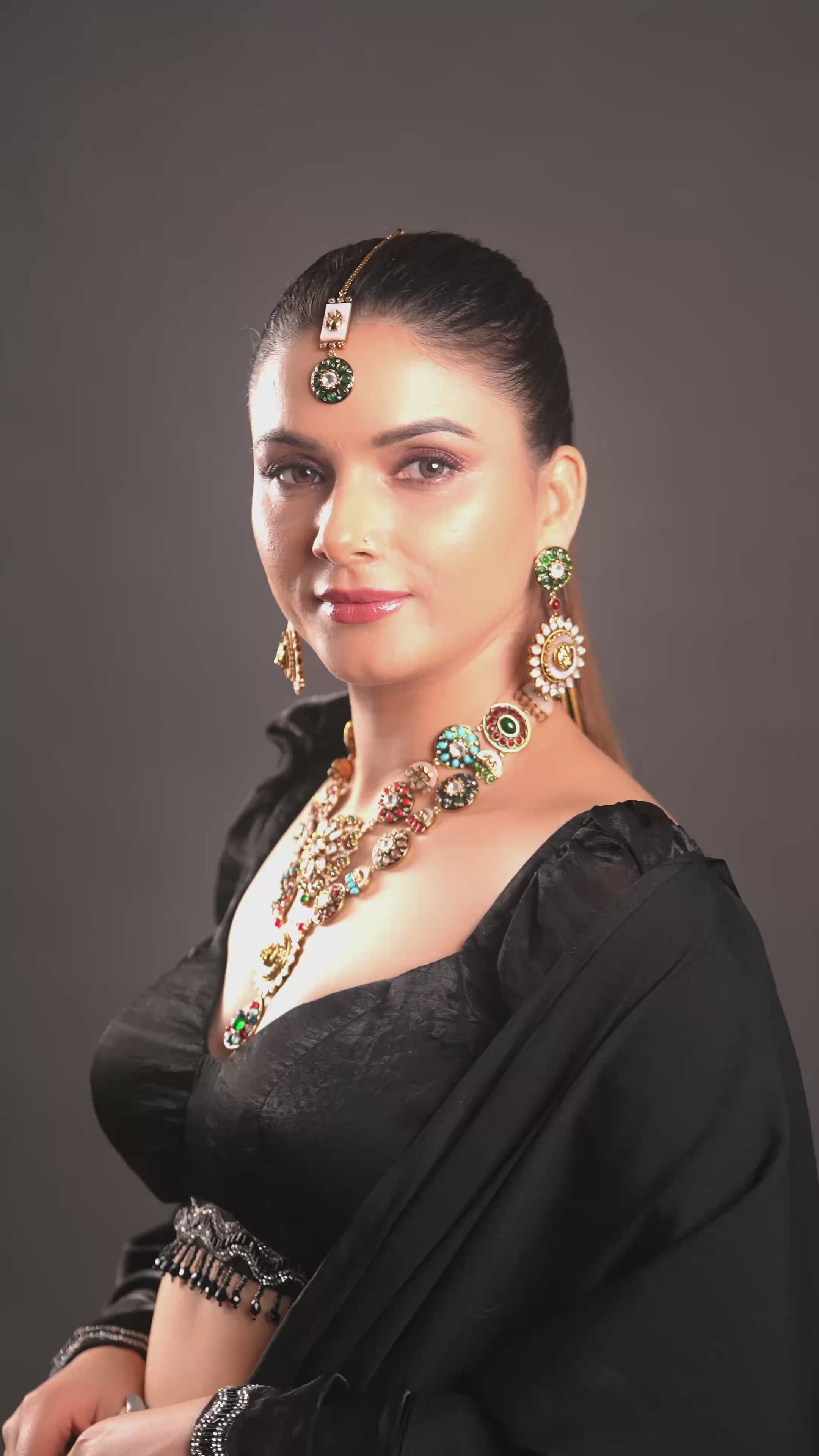 Gold Finish Kundan & Multi-Colored Stone Necklace with Maang Tika