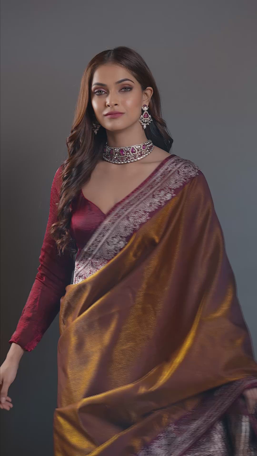 Royal Scarlet Ensemble Necklace