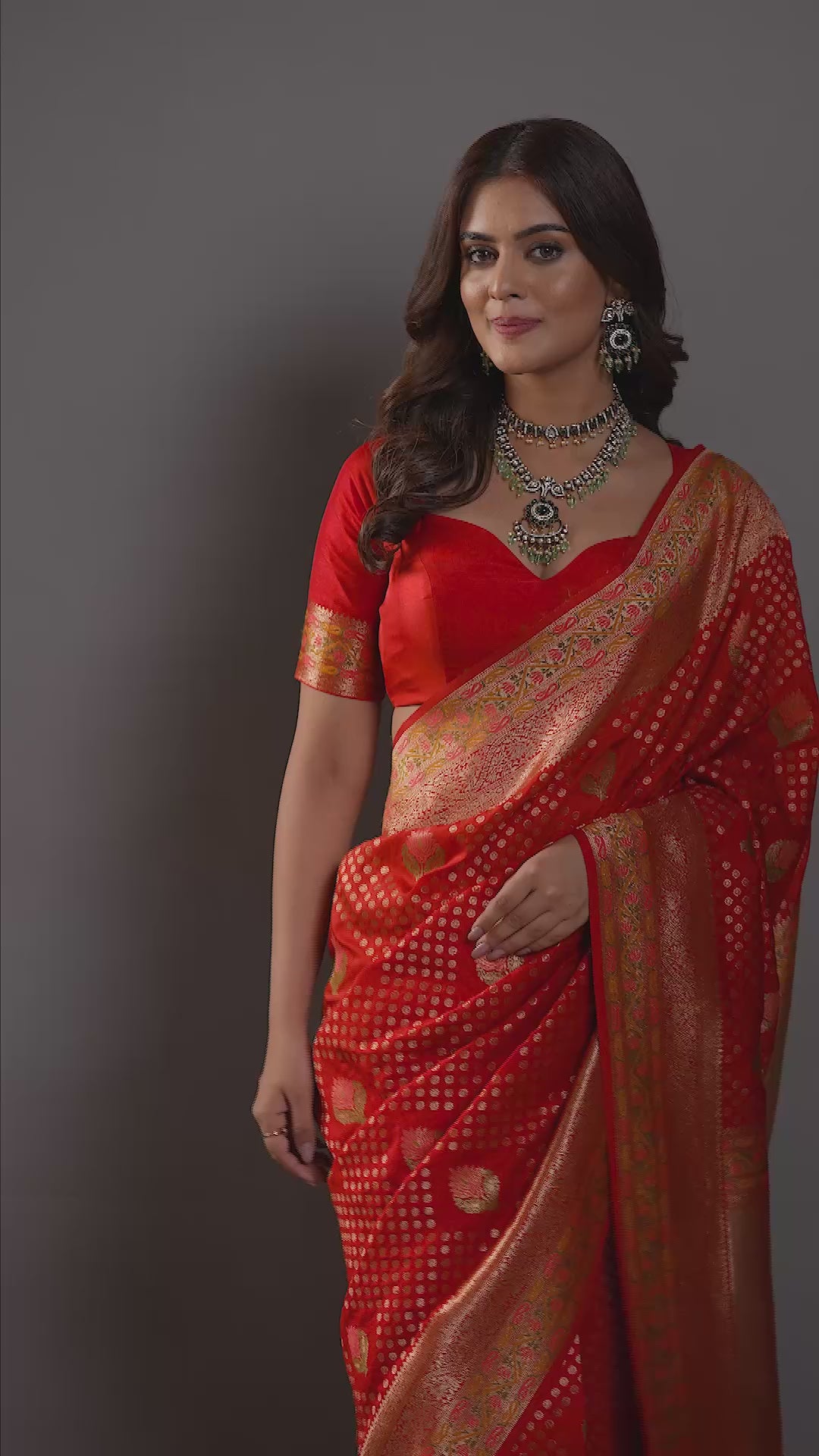 Verde Viraat Necklace