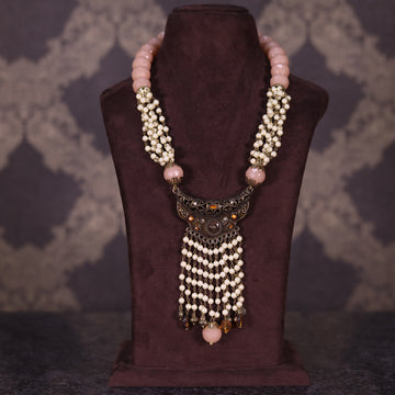 Shelly Jewels Pearl Metal Necklace