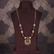 Shelly Jewels Metal Necklace